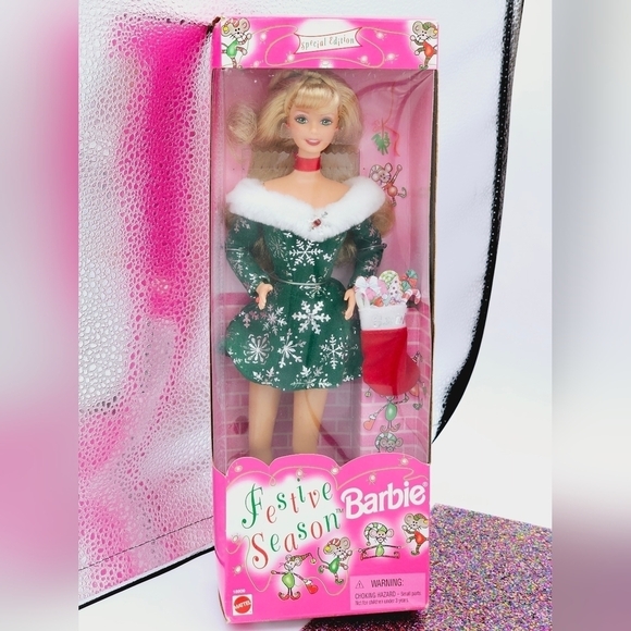 Vintage 1997 Barbie Festive Season Christmas Special Edition Doll - Picture 3 of 8